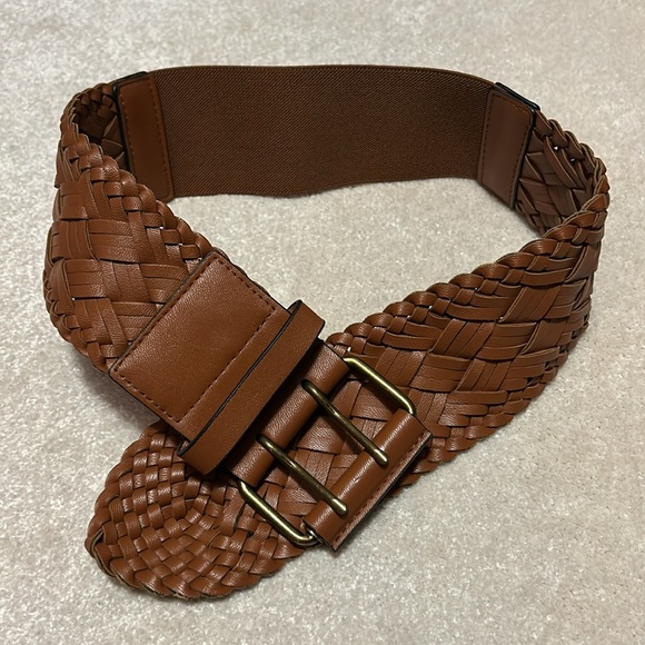 BCBGMAXAZRIA styling belt size S - Picture 2 of 4